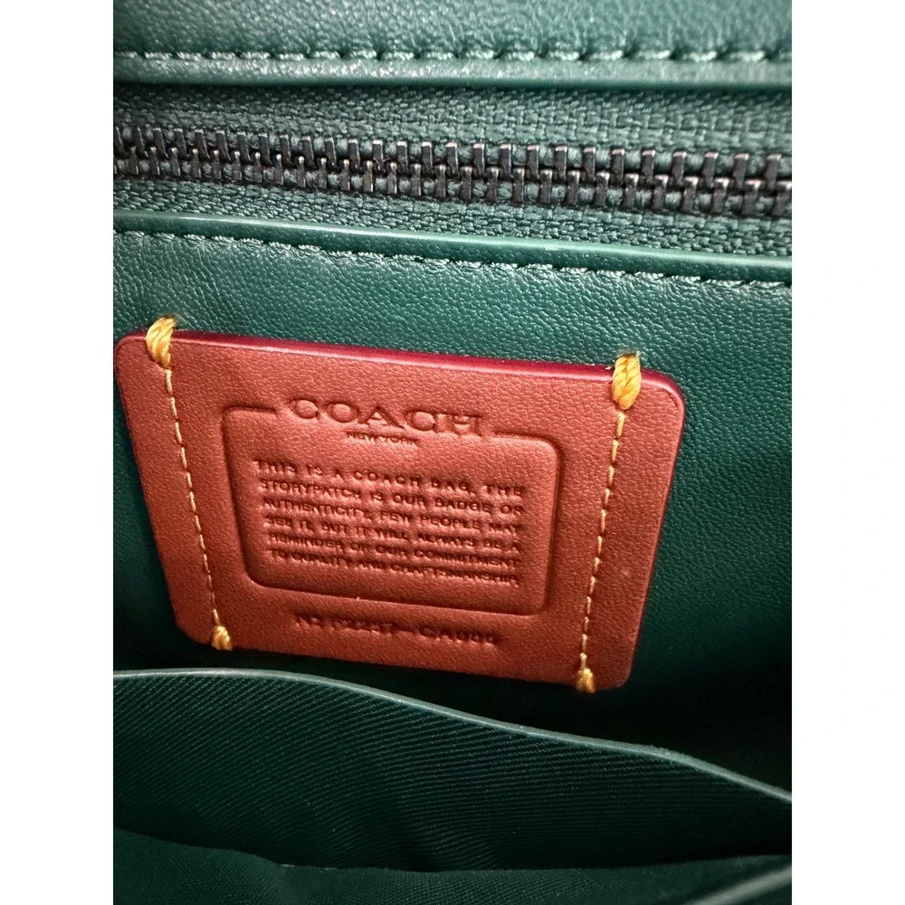 Coach Madison Shoulder Bag 16 Womens Small Green Quilted Leather CA086 Excellent